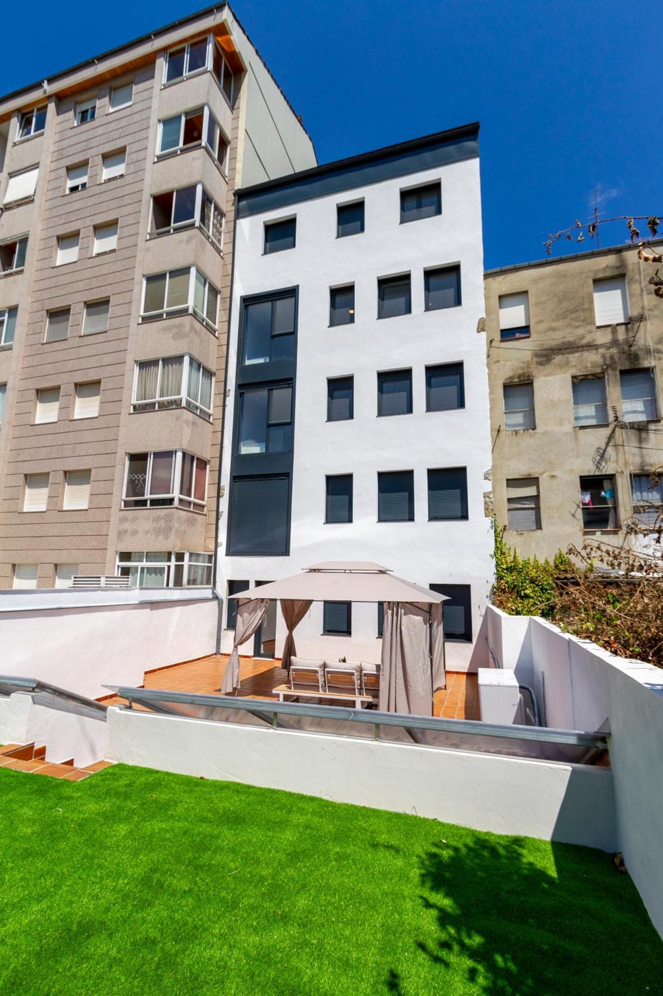 Urbanfive Apartamentos Ourense Centro Exterior photo