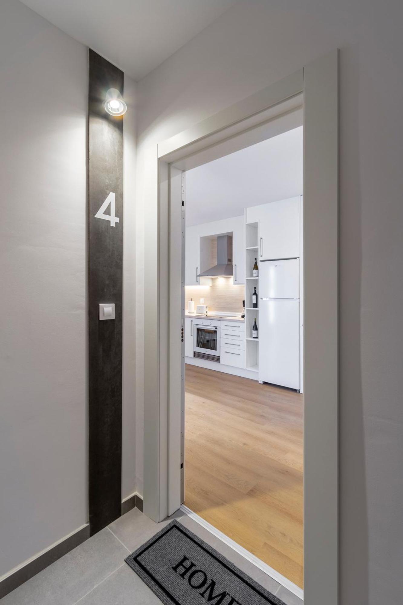 Urbanfive Apartamentos Ourense Centro Exterior photo